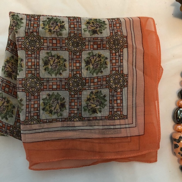 Handmade ceramic and freshwater beads jewelry set - Picture 2 of 4